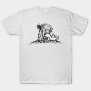 Astronaut Walking On Moon T-Shirt